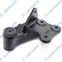 ISUZU ELF Кронштейн задней рессоры